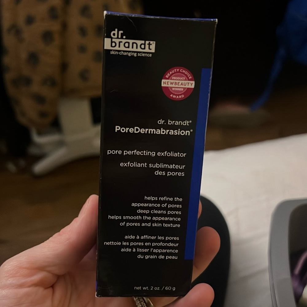 Dr Brandt poredermabrasion